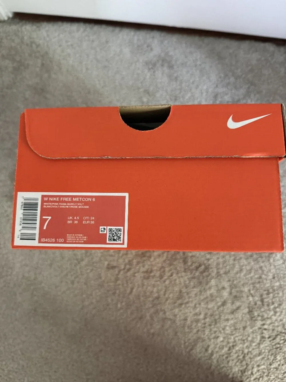 Nike Women's Free Metcon 6 Size 7 - NWT